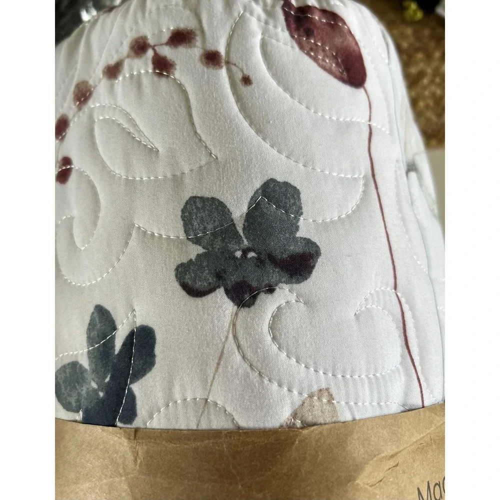 Full Queen Reversible Floral Quilt Set 3 Piece Super Soft Machine Washable